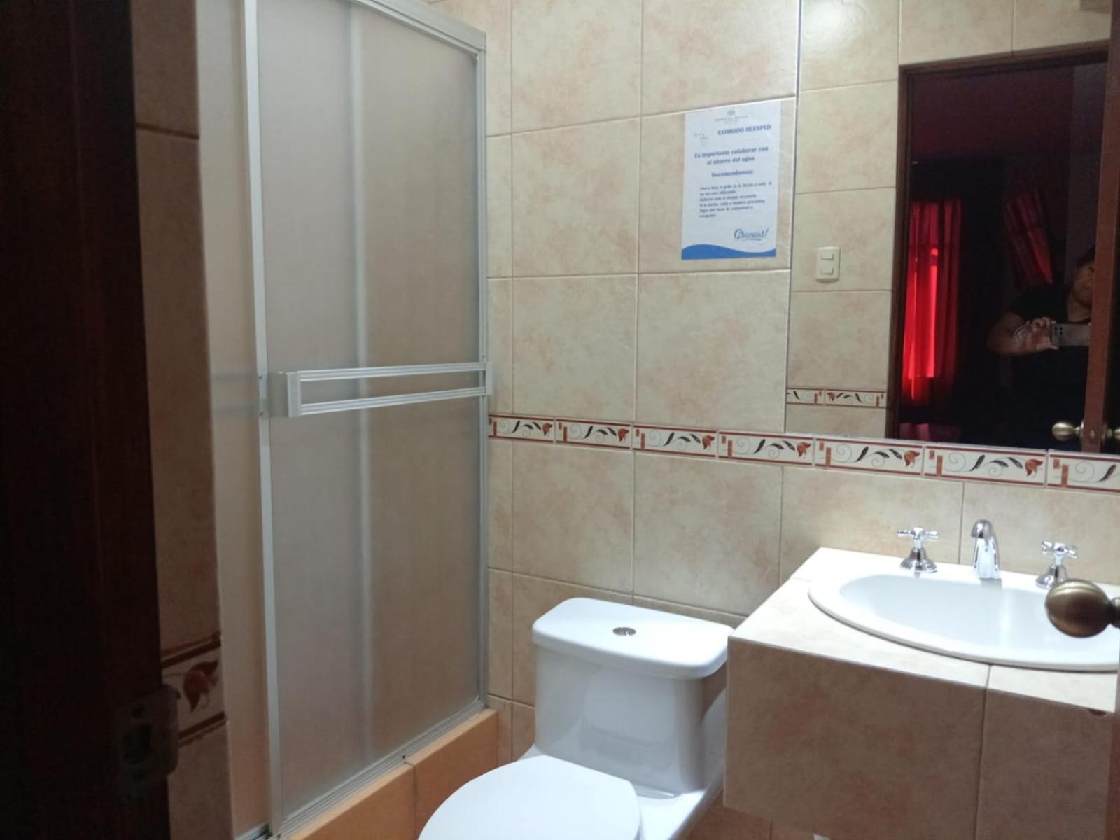 Hostal Bond Huaraz  Esterno foto